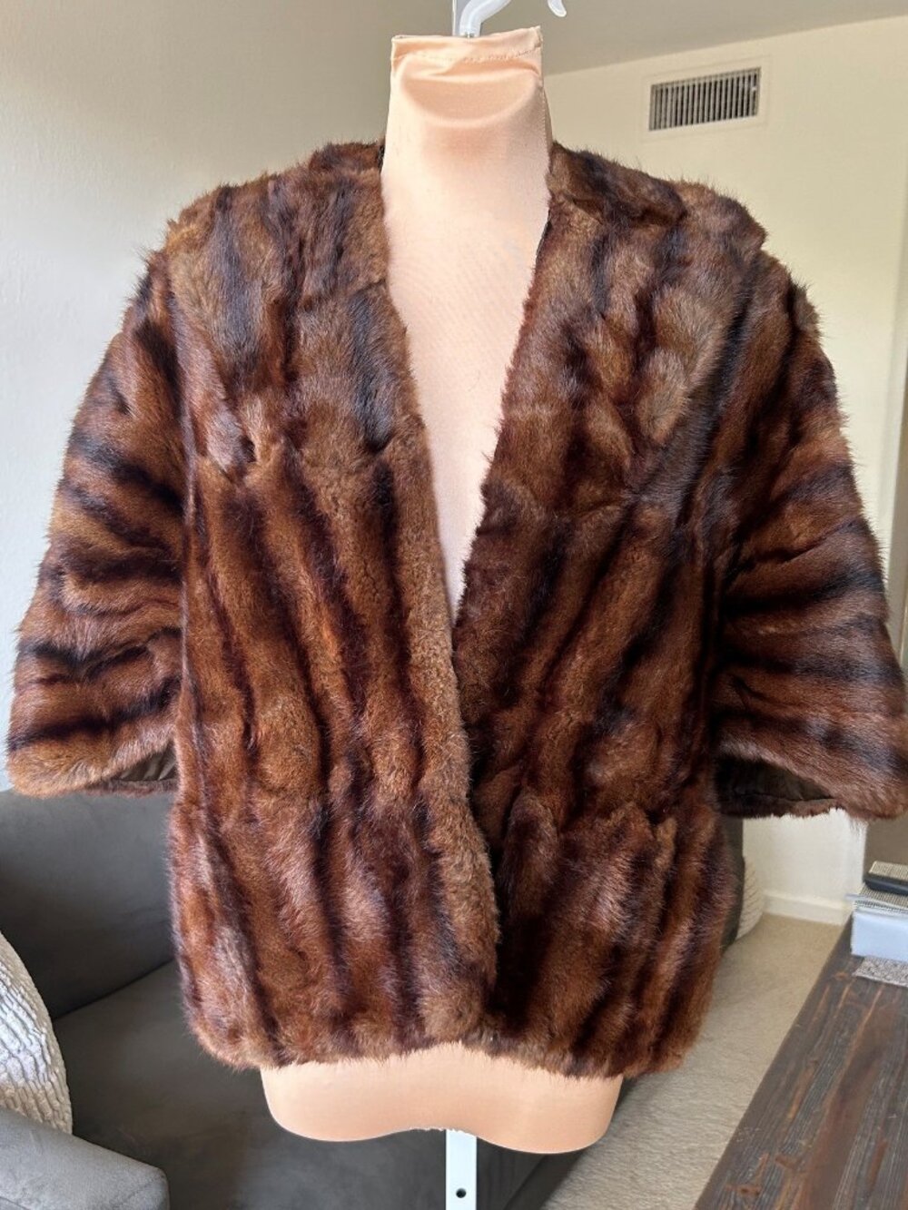 VINTAGE MINK FUR CAPELET STOLE 1940's